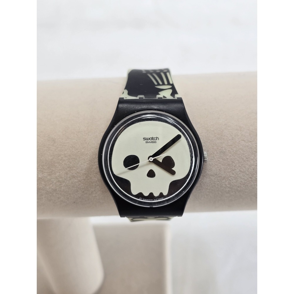 SWATCH SPECIAL Collection James Bond #843 Swiss Made 007 Danjaq 2008 NEEDS BATT